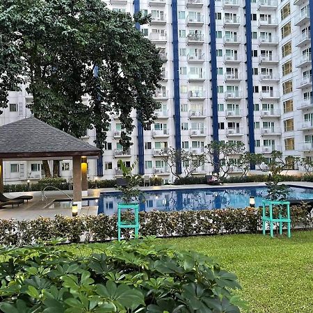Relaxing City View Aparthotel Manila Exteriör bild