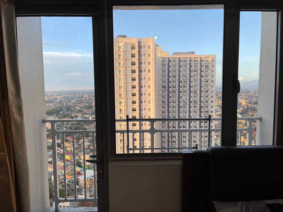Relaxing City View Aparthotel Manila Exteriör bild